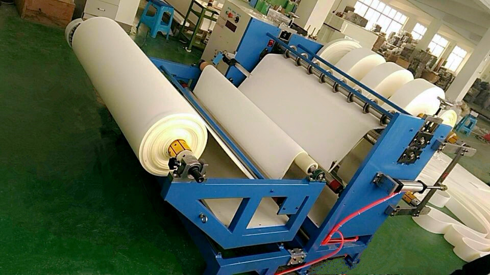 全自動(dòng)皮革分條機(jī)